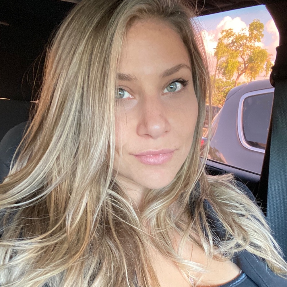 Meet your Posher, Stefanie